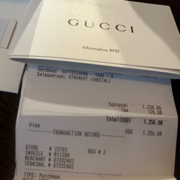 Brand new authentic black leather Gucci purse - Picture 3 of 11